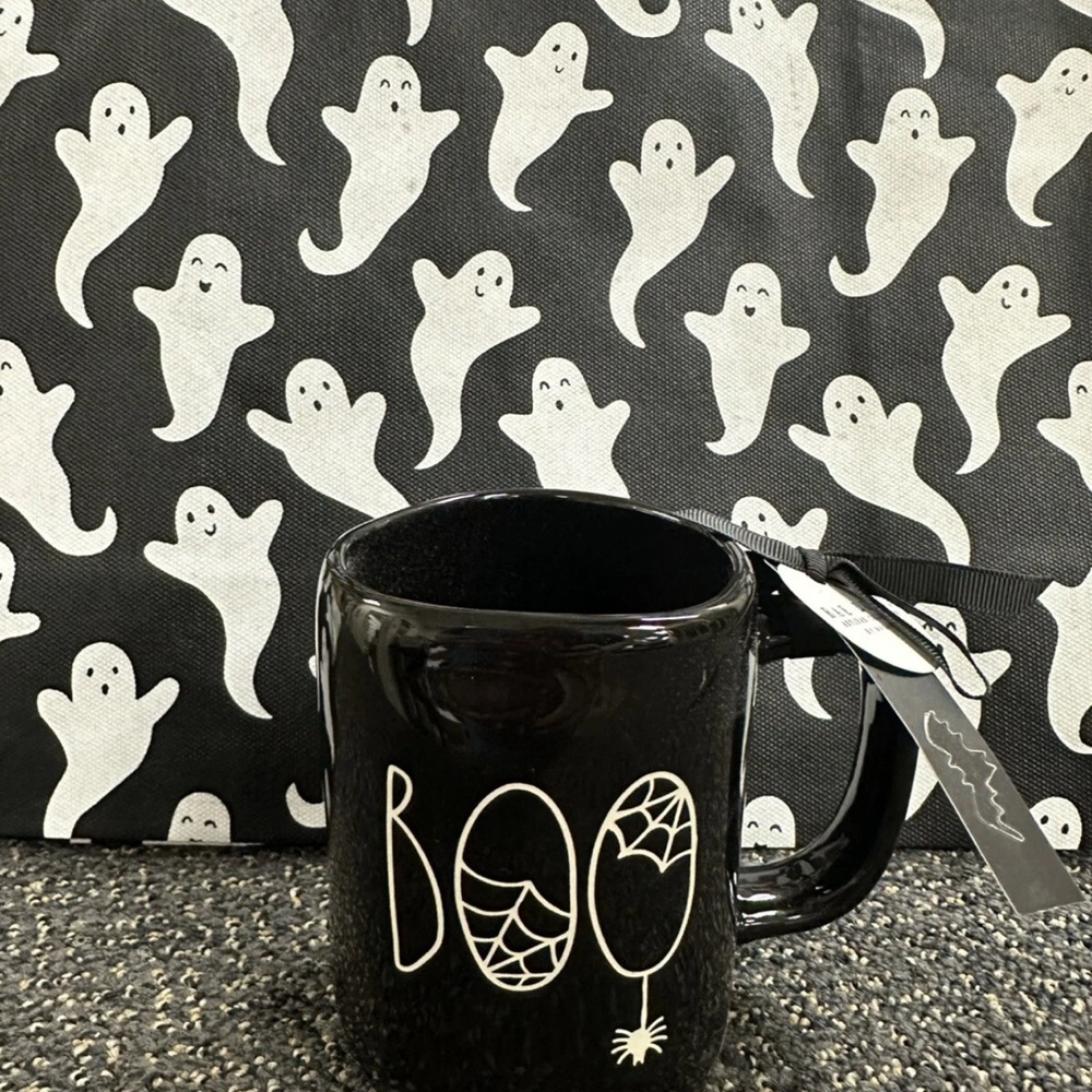 Black 'Boo' Halloween Mug